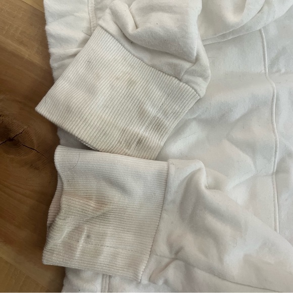 Gymshark white sweater - Picture 2 of 2